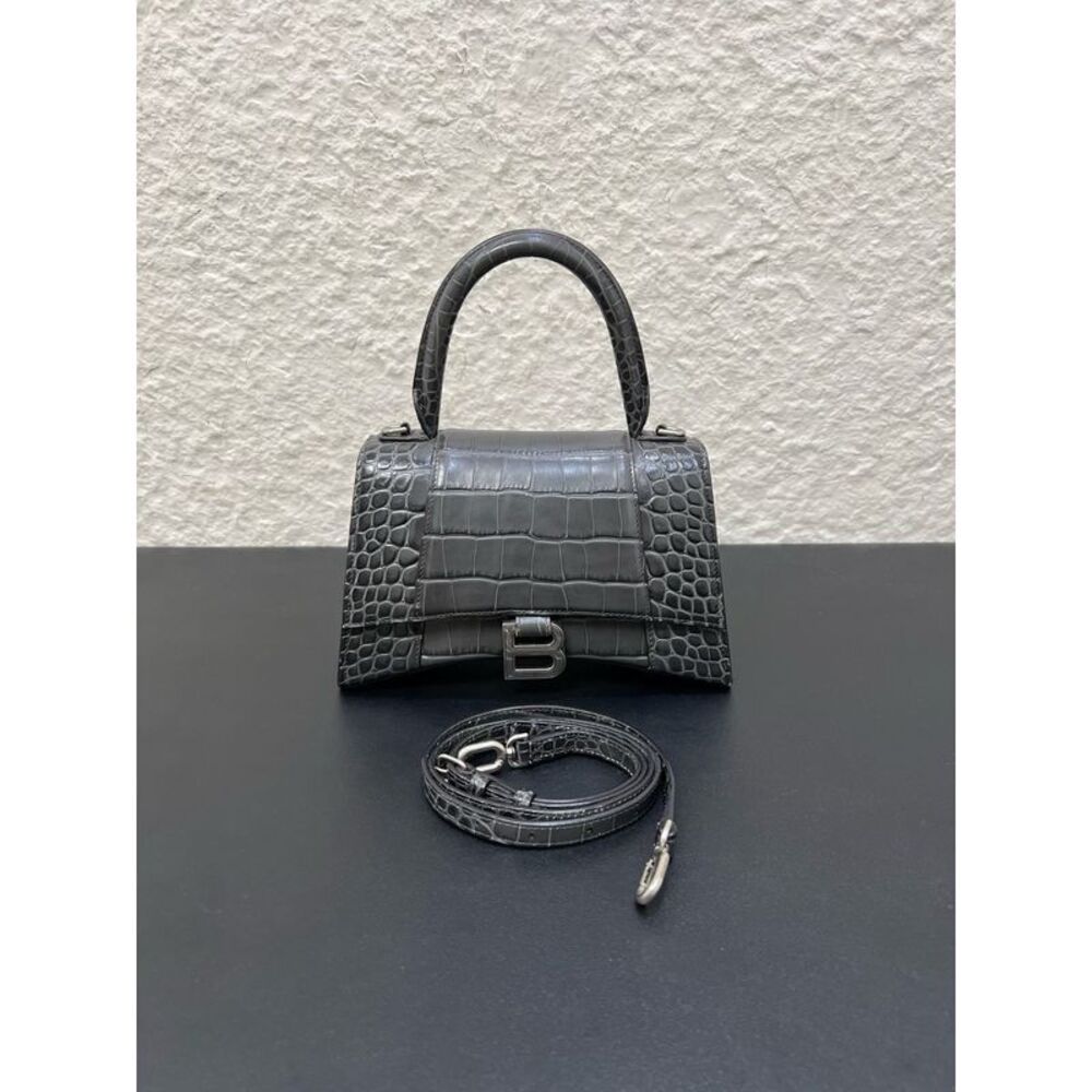 Balenciaga Women Pre-Loved Bag Very Good Condition